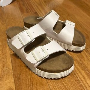 White platform slides